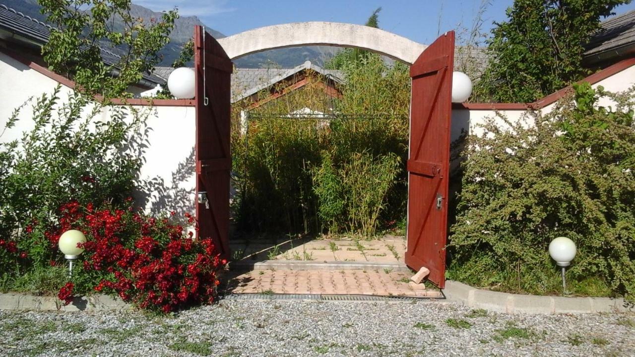 Hotel Masdani Chorges Zewnętrze zdjęcie